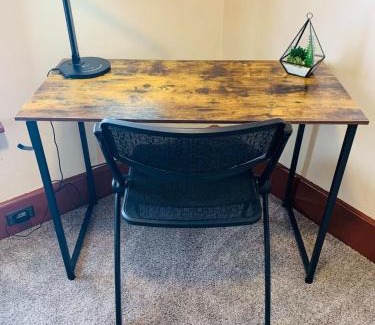 Erie Apartment | 2BR Erie Flat Remote Work Family-Friendly