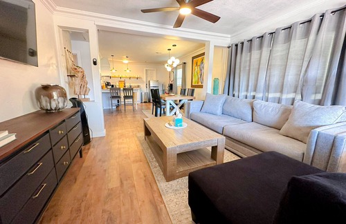 Central Oklahoma City Apartment | 2br-newly Renovated Full Kitchen-3 Mins Asia Dist