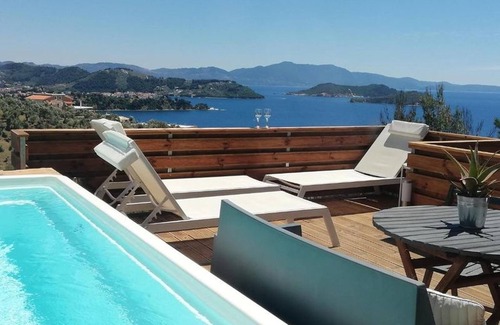 Katsarou Apartment | 2br Suite White gea with private pool no01