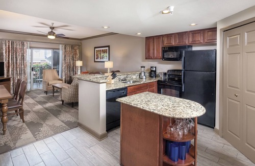 Pennington Bend Resort | 2BR Suite with Resort Pool, FREE WIFI, Near Attractions