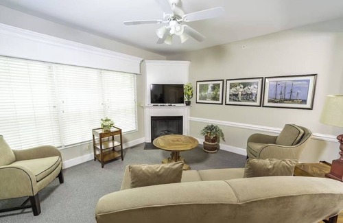 Lackey Resort | 2BR Townhome Retreat w/Washer, Deck & Access to Trails & Attractions