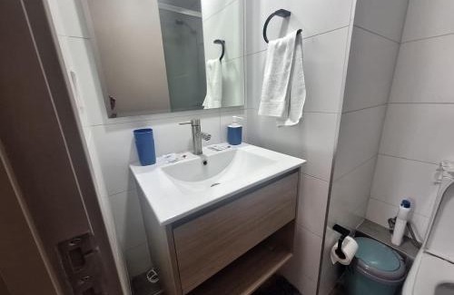 Santiago Apartment | 2H2B I Metro Irarrázaval I Estacionamiento