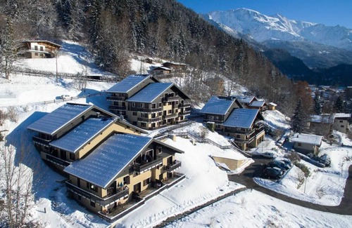Saint-Gervais-les-Bains Apartment | 2nd floor, swimming pool, balcony, parking, tv, ski locker, 33m², Saint Gervais