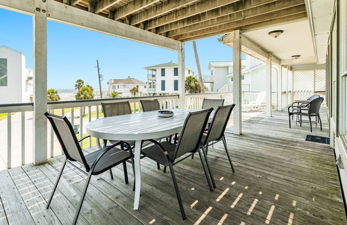 Indian Beach House | 2nd Row Gulf View Home w/2 Decks, Board Games, 3 Kings+Bunk all w/Deck Access