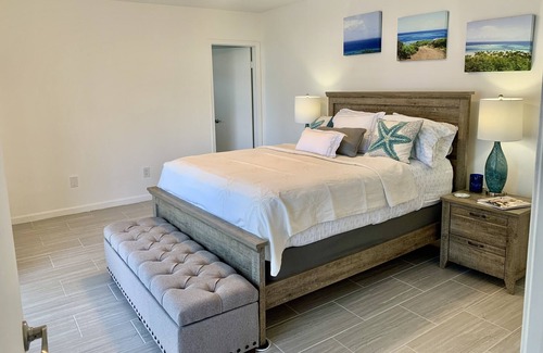 Eastern Shores Condo | 3/2 Gated water Eastern Shores 5 min to Aventura Suny Isles and N. Miami Beach.