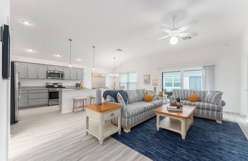 Okahumpka House | 3/2 in The Village of Dabney