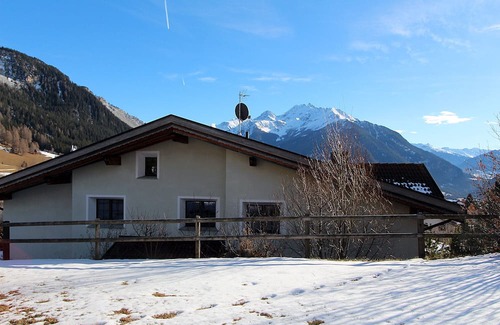 Lenz Apartment | 3.5-room apartment in a sunny location in Lantsch-Lenzerheide