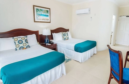 Rodney Bay Hotel | 3 Affordable Accommodations w/Ocean View, Balcony & FREE Parking! Outdoor Pool