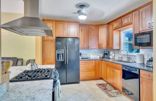 Faubourg Delassize House | 3 BD Home Located in <3 of Uptown!