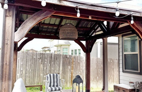 Cibolo House | 3 BDR home close proximity to NewBraunfels, Gruene and San Antonio!