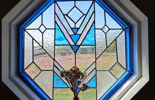Martell House | 3 Bdrm Acreage W/Panoramic View!