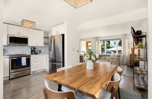North Queen Anne House | 3 BDRM Luxury Craftsmen | Queen Anne | Family/Pet+
