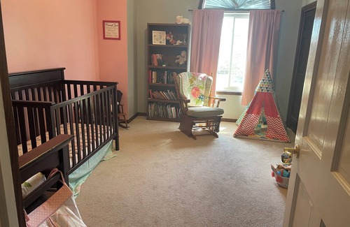 Oshkosh House | 3 bed, 2.5 bath home in the heart of Oshkosh available for EAA week!