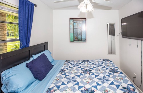 Azalea Park House | 3 Bed 2 Bath Comfy Home 15 min To Downtown!