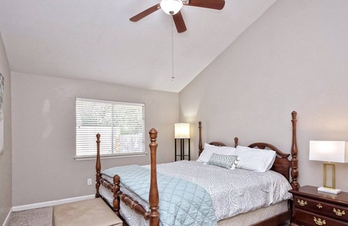 Milwood House | 3 Bed / 2 Bath Home in North Austin Tech Corridor