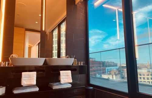 Bunhill Apartment | 3 Bed 3 Bath Penthouse with wraparound terrace in the heart of the City London