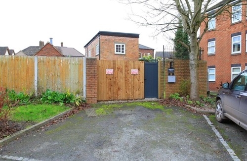 Telford House | 3 bed detached house in Telford