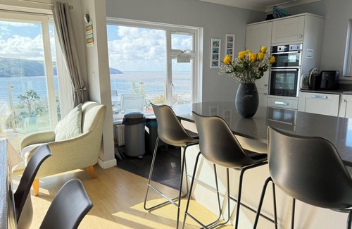 Gwbert House | 3-bed holiday cottage with spectacular sea views