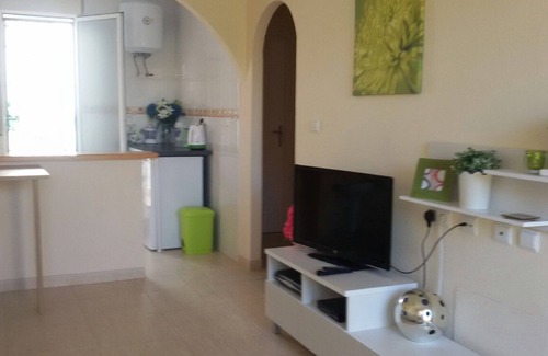 Quesada House | 3 BED HOUSE,LO MARABU,CIUDAD QUESADA.COMMUNAL POOL,WI-FI AND TV.AIR CON.