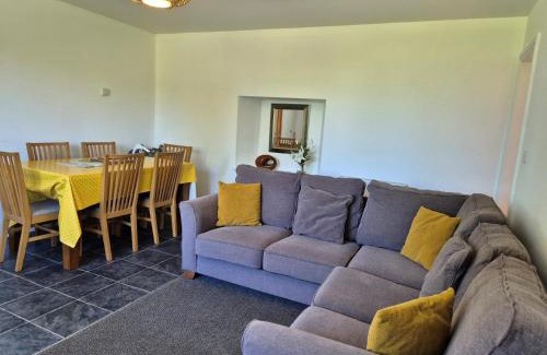 Ilfracombe House | 3 Bed in Combe Martin 86942