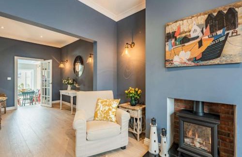 Meads House | 3 bed in Eastbourne EHC01