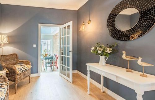Meads House | 3 bed in Eastbourne EHC01