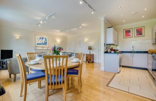Fowey Apartment | 3 Bed in Fowey oc-o33078