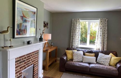 Wighton House | 3 Bed in Wighton KT085