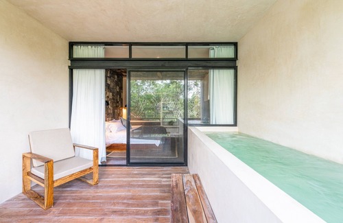 Tulum Hotel | 3-Bed Penthouse Private Rooftop Pool Terrace Jetted Dip Pool