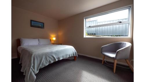 Pakuranga Heights House | 3 Bed Room downstairs house with Private entrance