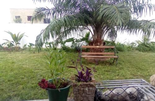 Accra Villa | 3 Bed Villa-Private Garden-OffStreetParking-AirCon Kasoa