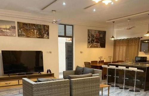 Accra Villa | 3 Bed Villa-Private Garden-OffStreetParking-AirCon Kasoa