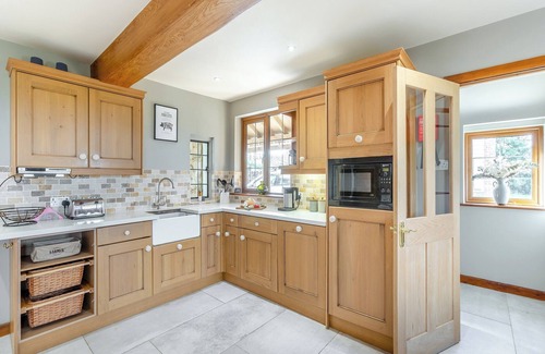 Chipping Norton Cottage | 3 bedroom accommodation in Shipton-Under-Wychwood