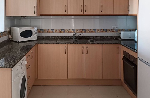 Los Alcazares Apartment | 3 bedroom, 2 bathroom, ground floor garden apartment with TV & free WIFI