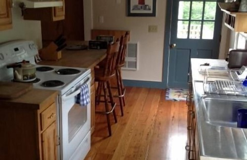 Siasconset House | 3 bedroom, 2 bathroom newly renovated in the heart of Sconset with new HVAC