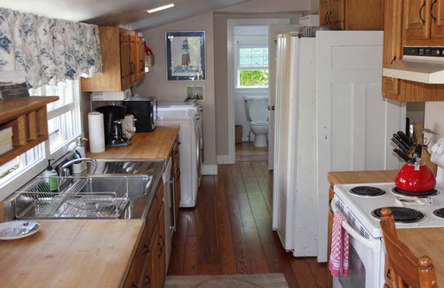 Siasconset House | 3 bedroom, 2 bathroom newly renovated in the heart of Sconset with new HVAC