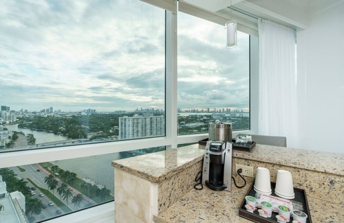 Mid Beach Apartment | 3 bedroom/5 Bathroom in the FONTAINEBLEAU HOTEL (3 unit suite)