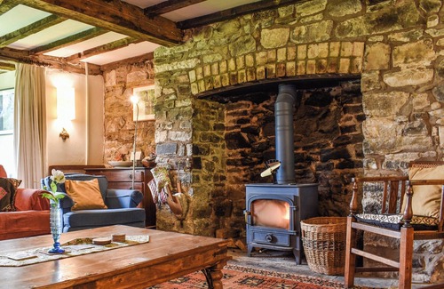 Llandrindod Wells Cottage | 3 bedroom accommodation in Hundred House, Llandrindod Wells