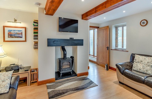Askam and Ireleth Cottage | 3 bedroom accommodation in Marton, near Ulverston