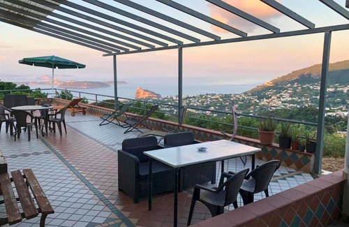 Fiaiano House | 3 bedroom accommodation in Barano d'Ischia