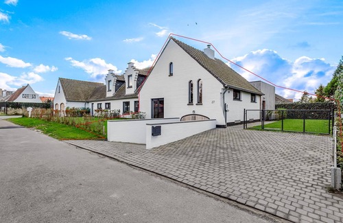 Koksijde-Bad Villa | 3 bedroom accommodation in Sint Idesbald