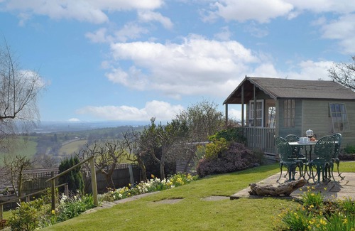 Blakeney Cottage | 3 bedroom accommodation in Blakeney Hill, near Lydney, Forest of Dean