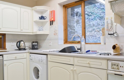 Arthog Cottage | 3 bedroom accommodation in Arthog, near Dolgellau