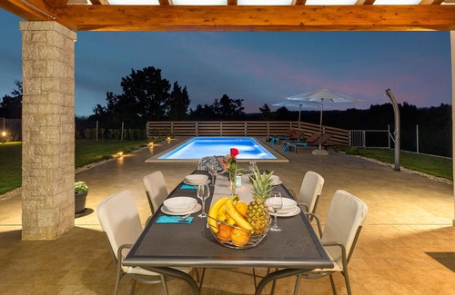 Grzini House | 3 bedroom accommodation in Zminj