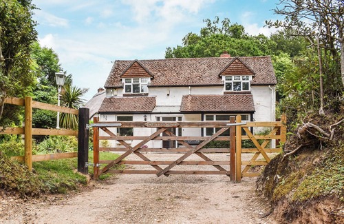 New Forest District Cottage | 3 bedroom accommodation in Woodgreen, Fordingbridge