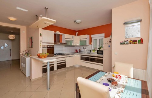 Igrane Apartment | 3 bedroom amazing apartment in Igrane