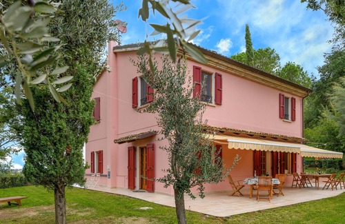 Montelabbate House | 3 bedroom amazing home in Montelabbate