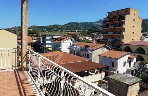 Gizzeria Apartment | 3 Bedroom Apartment in Falerna Marina