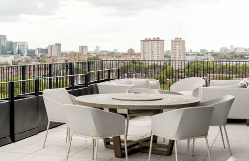 St. Pancras and Somers Town Apartment | 3-bedroom apartment in delightful London with WiFi, fitness room, AC