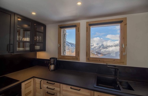 Vallandry Apartment | 3 bedroom apartment sleeps 8 ski in ski out in Vallandry - Les Arcs